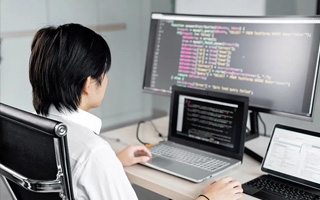 屯昌 ,php声明和调用变量的符号是什么？
